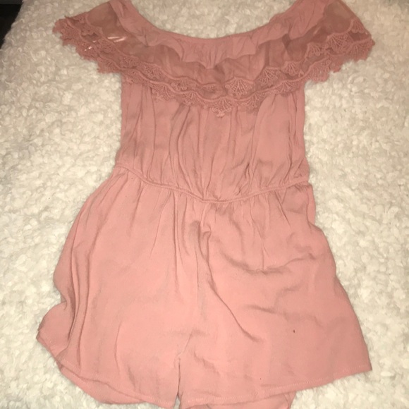 🔥FINAL DROP🔥Pink off the shoulder romper - Picture 3 of 3